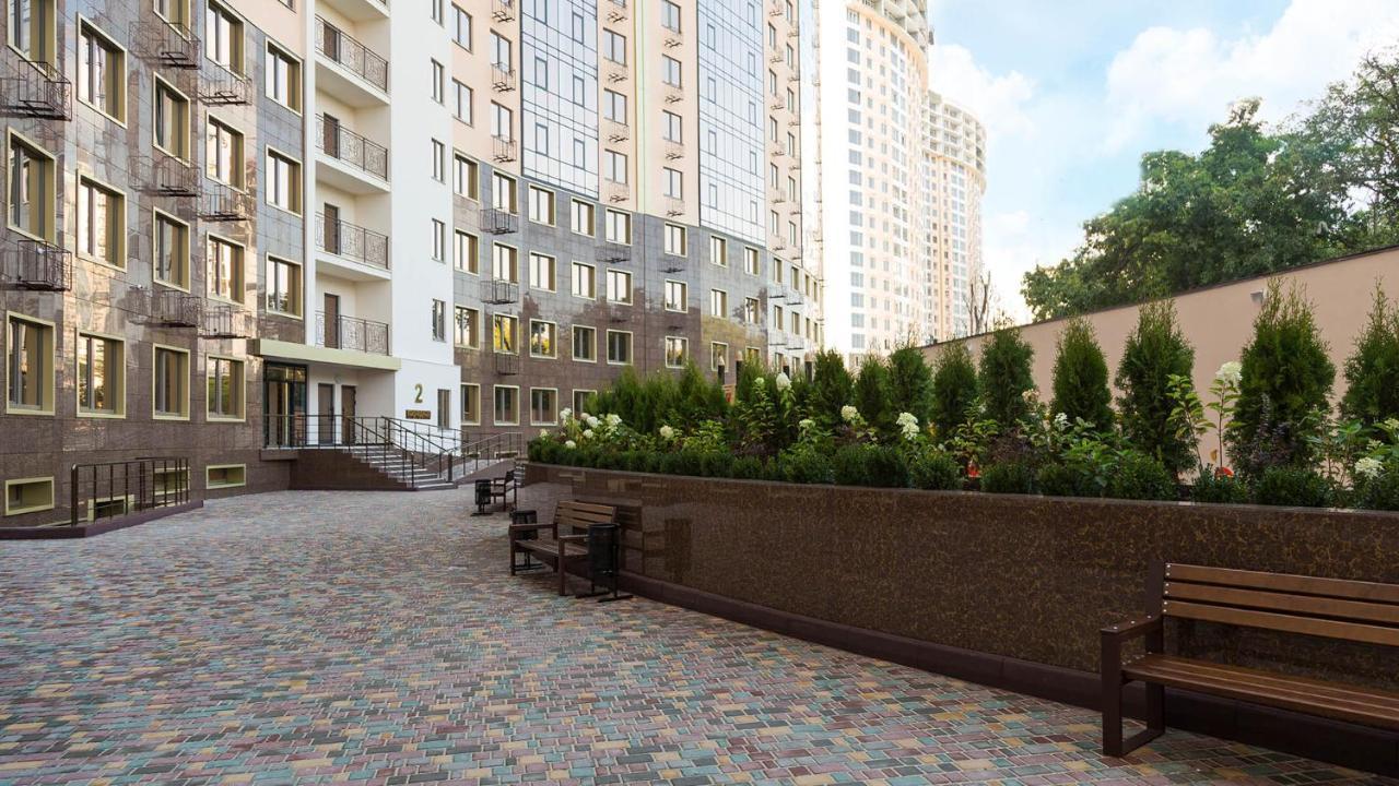 Большая Двухкомнатная Квартира В Центре Аркадии! Odessa Eksteriør billede